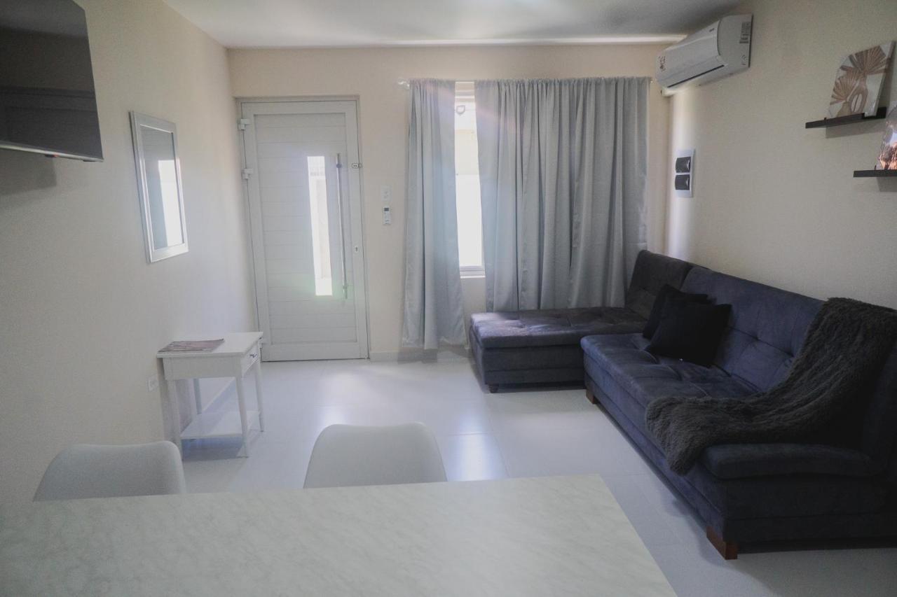 Pavia'S Centerpoint Oasis Leilighet Oranjestad Eksteriør bilde